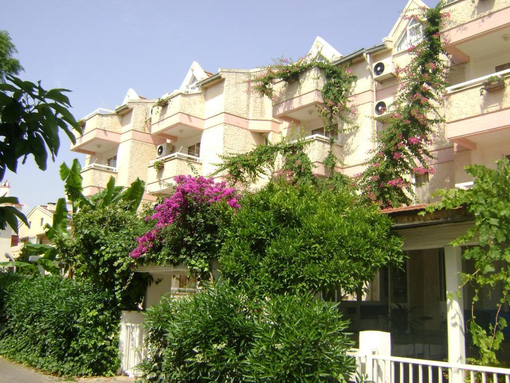 Erdenhan Apart Hotel Marmaris Exterior photo