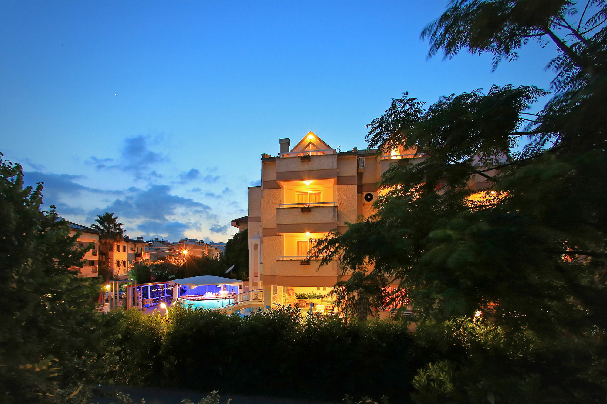 Erdenhan Apart Hotel Marmaris Exterior photo